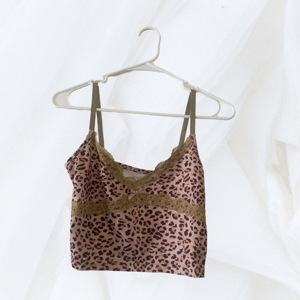 Y2K lace cami top